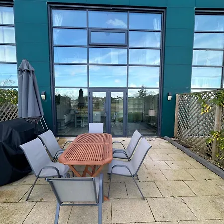 Luxury 3 Bed Overlooking River Erne Marina Dom wakacyjny
