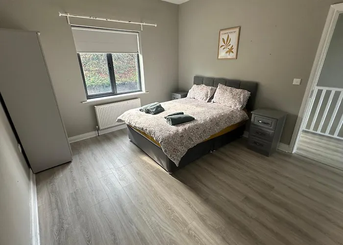 度假居 Luxury 3 Bed Overlooking River Erne Marina *